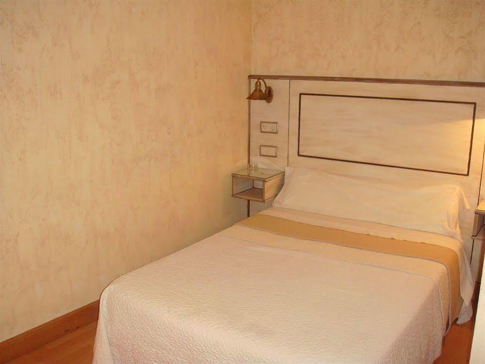 Hotel Castillo De Javier Pamplona Ngoại thất bức ảnh